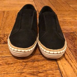 Black j/slides slip on sneaker
